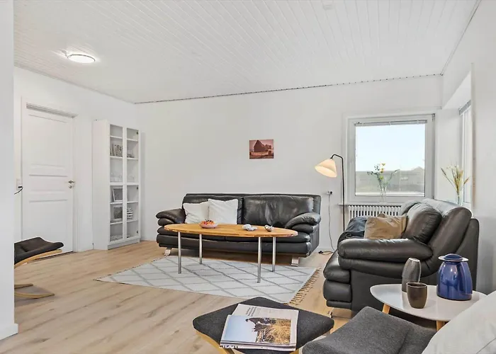 Semesterbostad 8817-hvide-sande-magevej-2 *